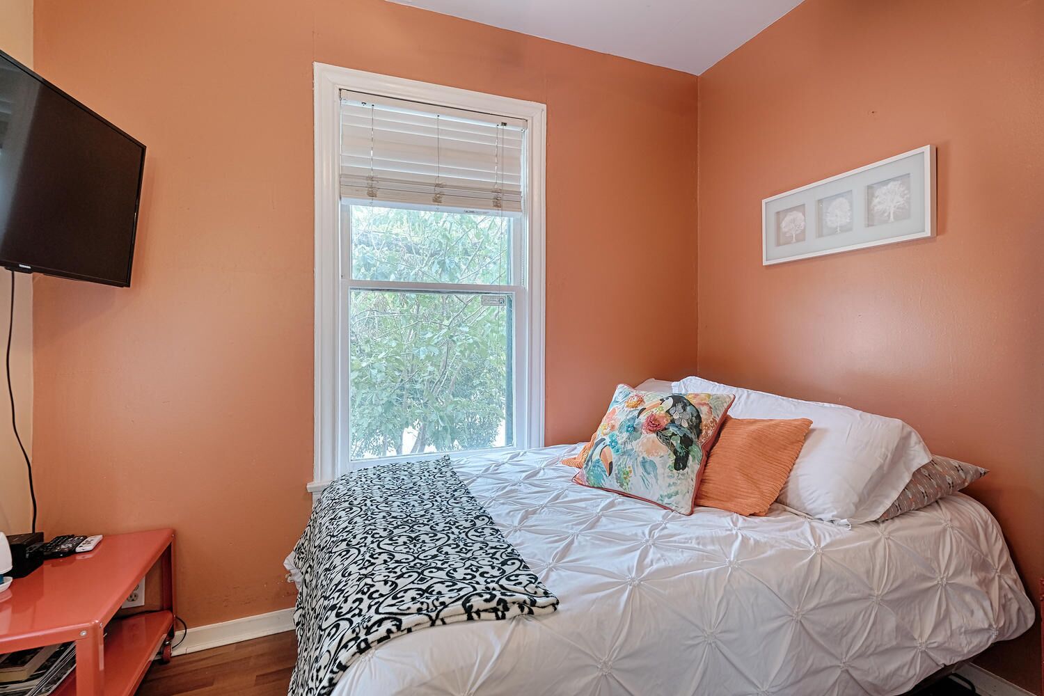 Downtown Cozy Small Loft/Sleep 2/Walk To 6th St-ACL-SXSW-Shop,Restaurants,market