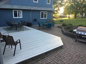 Outdoor dining - Lake House Open Year-Round! Summer Pool Fun & Fireplace Cozy Winter Retreat. (Ovid)