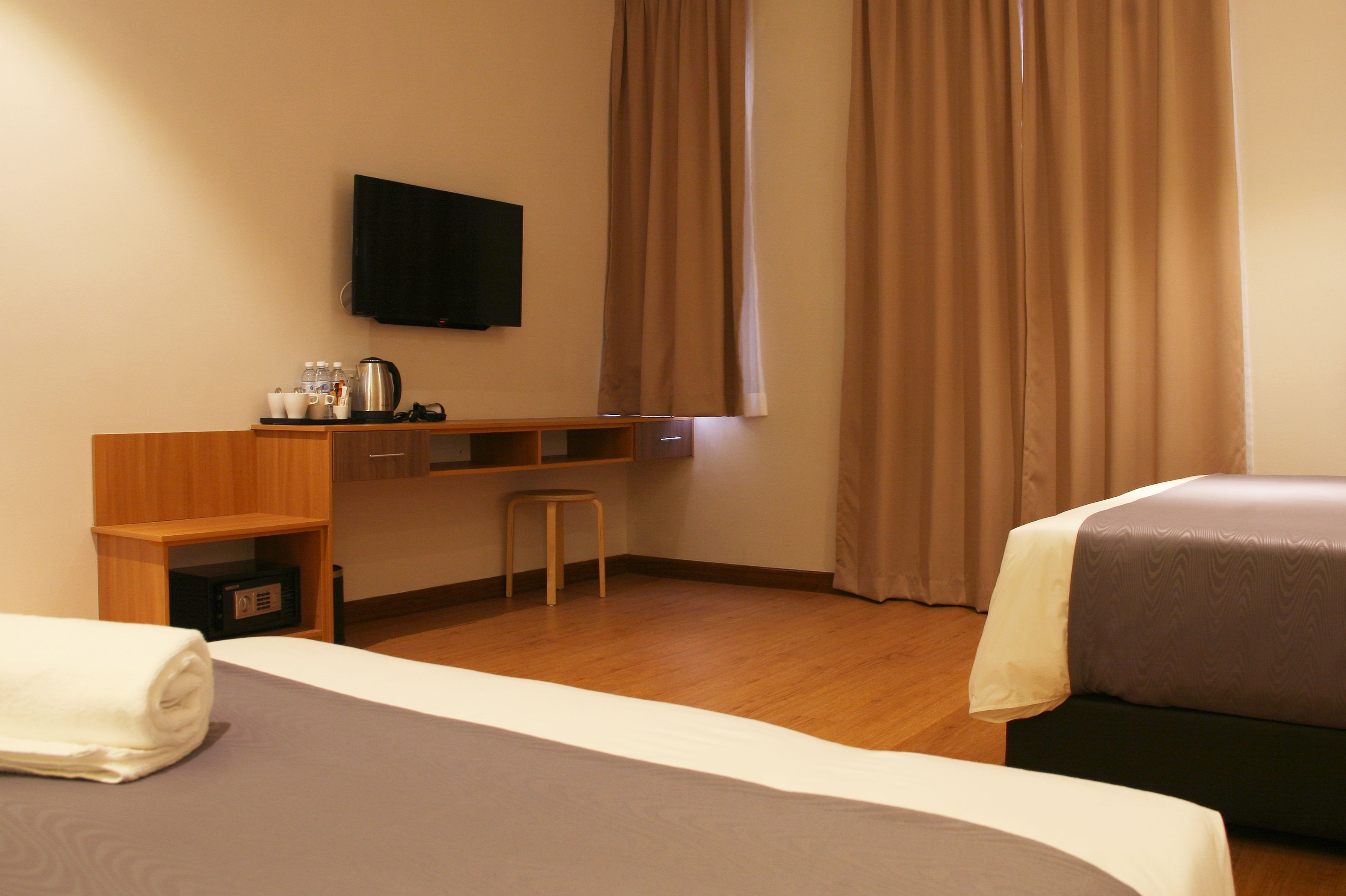 executive suite | in-room safe, desk, soundproofing, iron/ironing board