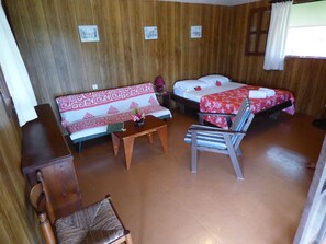 1 bilik tidur, dihias secara berasingan 