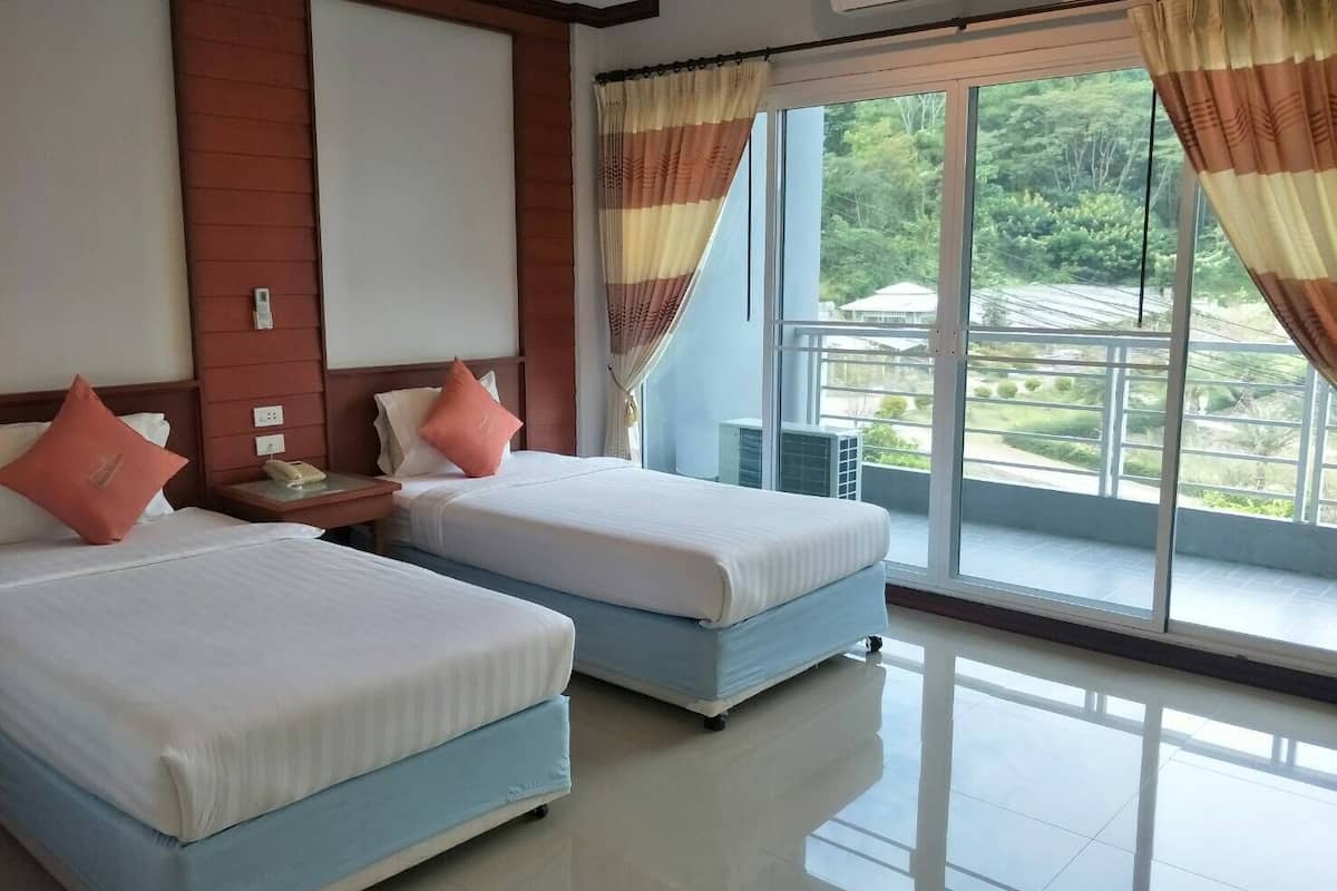 deluxe double or twin room | 1 bedroom, free wifi, bed sheets