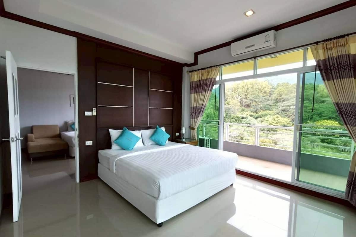 Habitación ejecutiva, 1 cama King size | Escritorio, wifi gratis y ropa de cama
