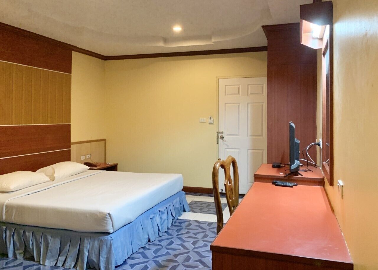 standard double or twin room | free wifi