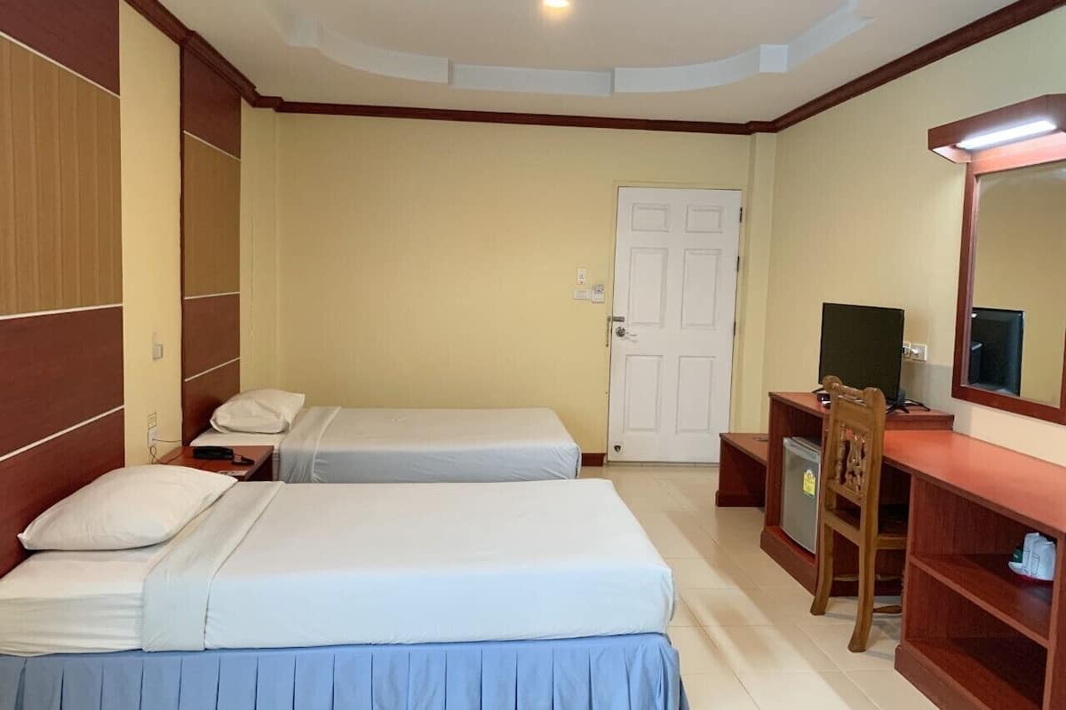 standard double or twin room | free wifi