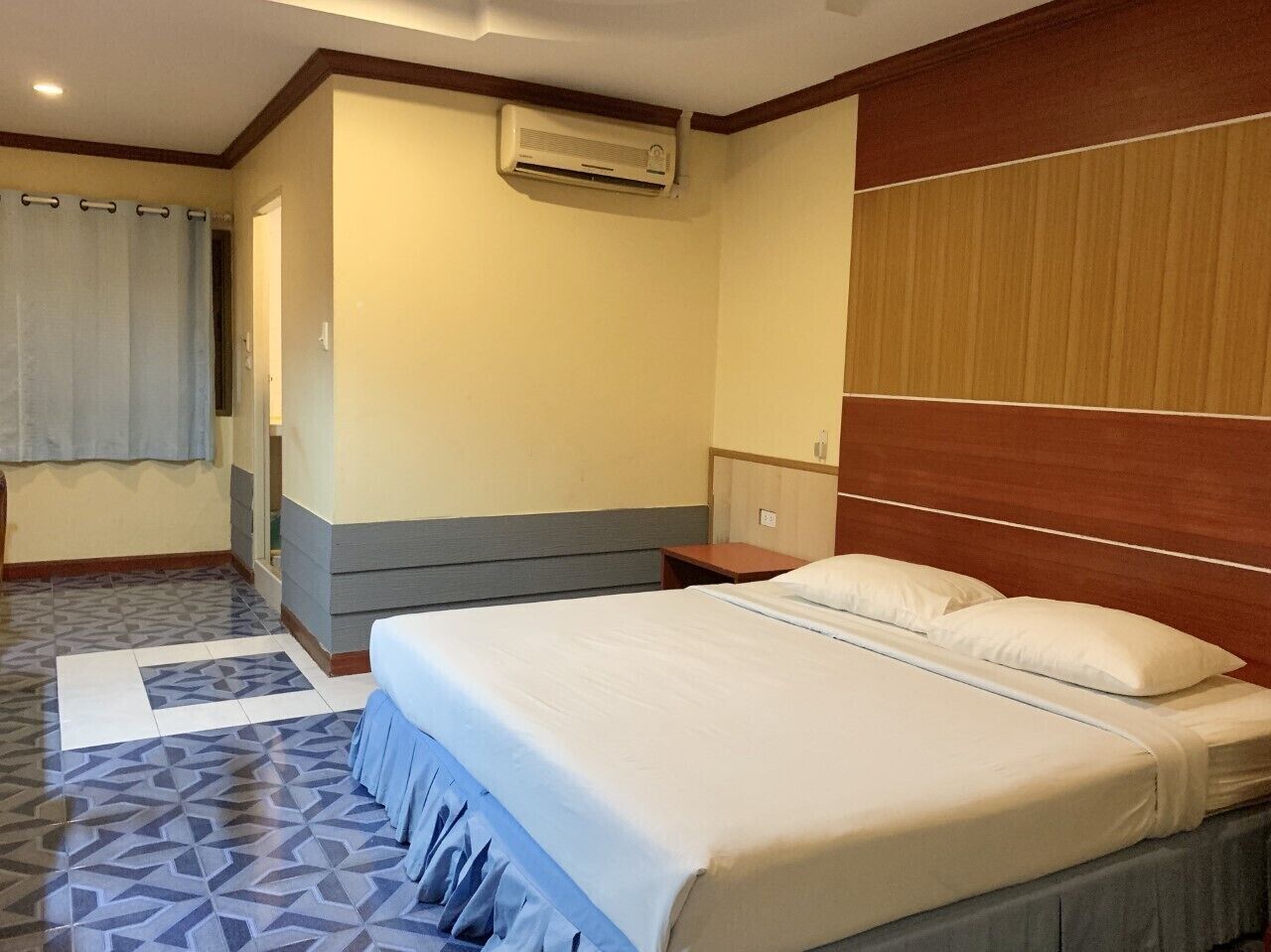 standard double or twin room | free wifi