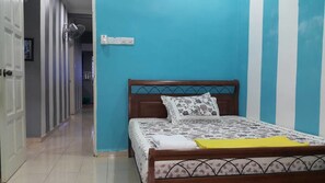 3-Bedroom House | Living room