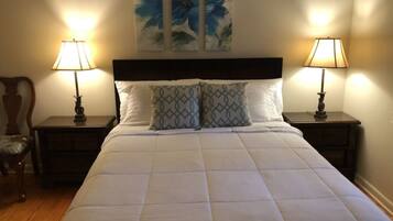 3 habitaciones, escritorio, tabla de planchar con plancha y wifi gratis