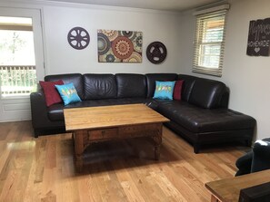 TV connectée, jeux vidéo, livres