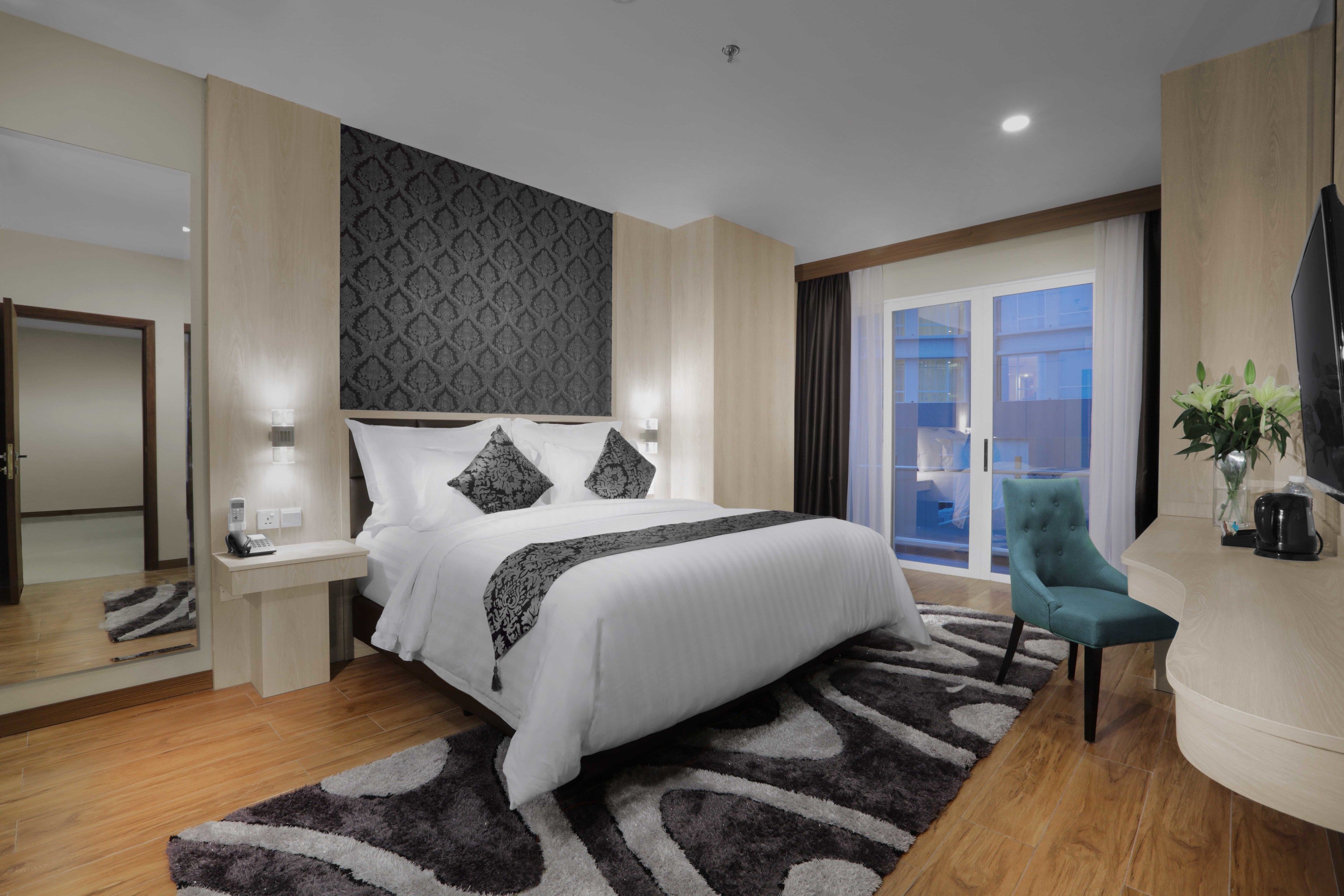 apartment, 3 bedrooms | in-room safe, desk, soundproofing, iron/ironing board