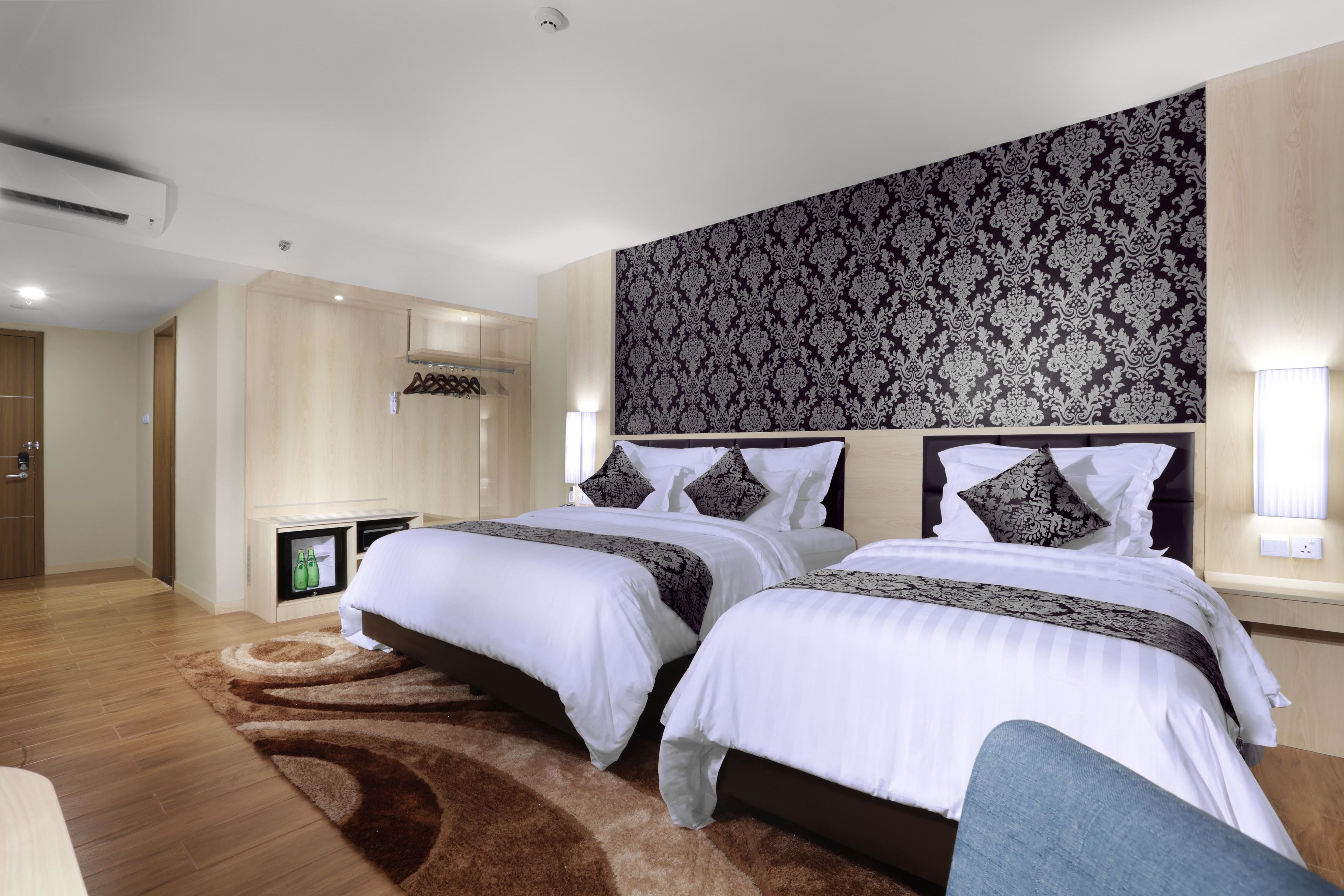 deluxe family | in-room safe, desk, soundproofing, iron/ironing board