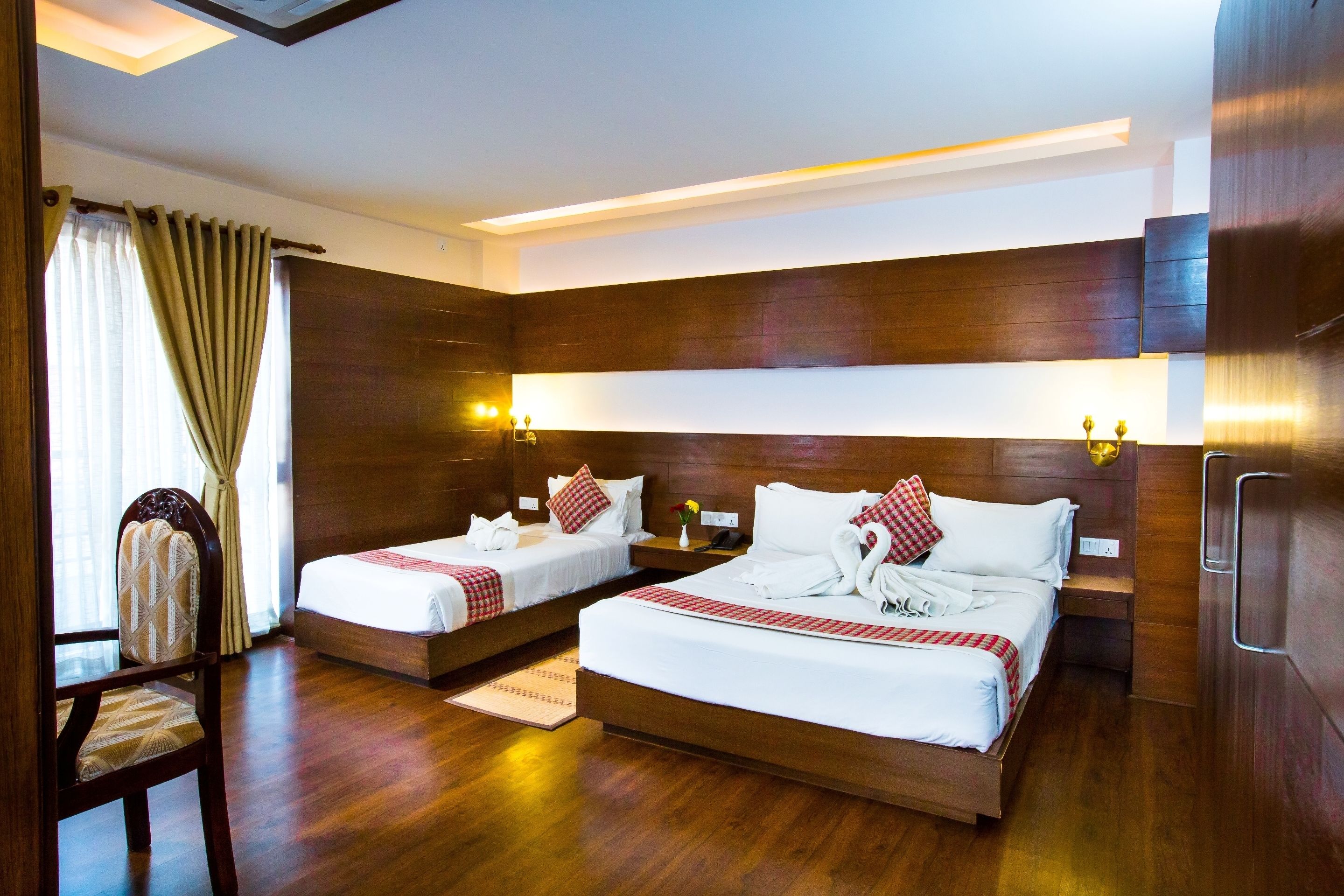 executive suite room | 1 bedroom, premium bedding, minibar, in-room safe