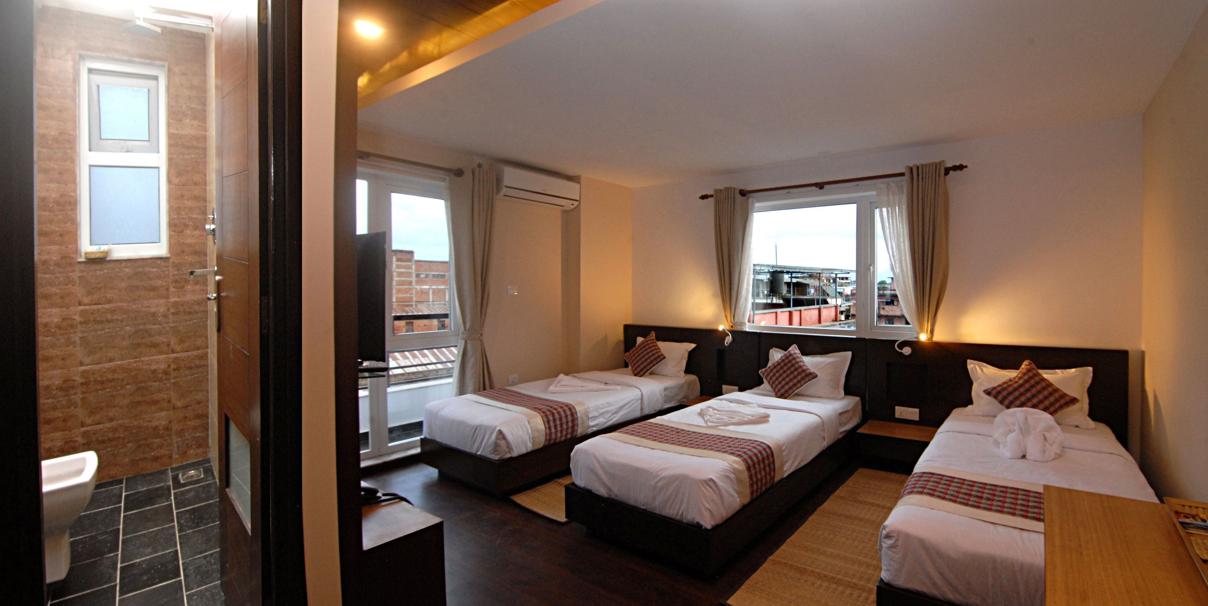 Ropa de cama de alta calidad y minibar 