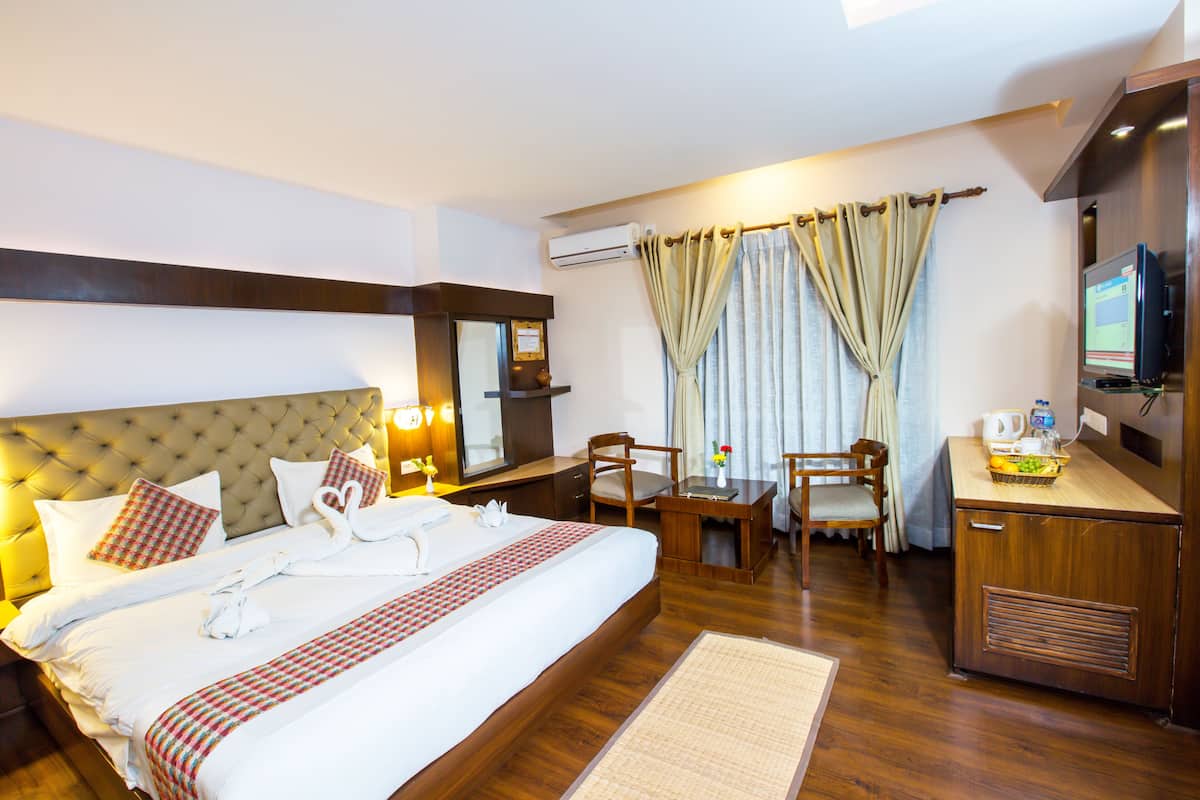 Premium bedding, minibar, in-room safe, desk