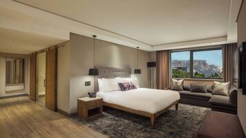 1 bedroom, in-room safe, desk, blackout drapes