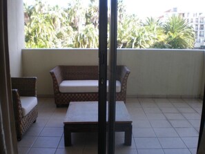 Apartment, 2 Bedrooms (M102) | Terrace/patio
