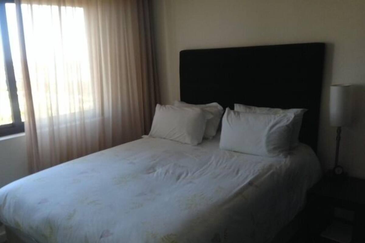Apartment, 2 Bedrooms (KB709W)
