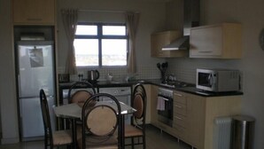 Apartment, 1 Bedroom (KB605W) | Private kitchen - Island Letting - (Self Catering) Knights Bridge Apartments (Cape Town)