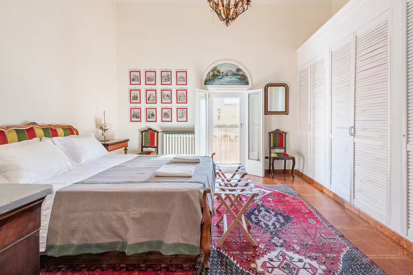 2 bedrooms, iron/ironing board, travel crib, WiFi (free)