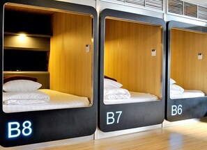 Private Capsule Female Dormitory - My Hostel Ratchada (Bangkok)