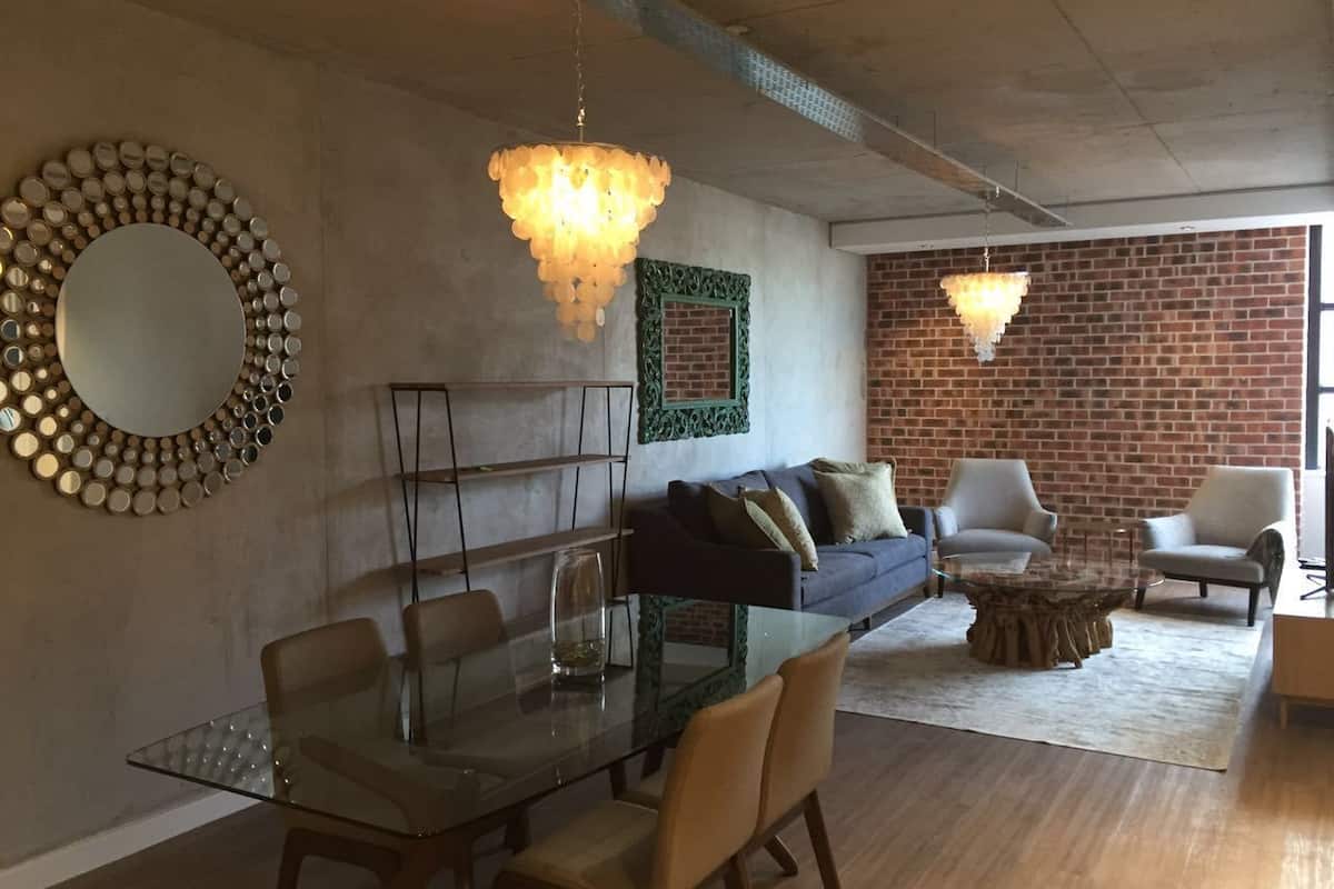 Apartment, 1 Bedroom (M409) | Living area