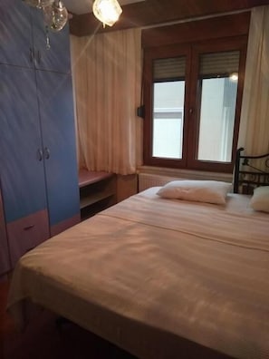 Peralatan tempat tidur premium, kalis bunyi, seterika/papan seterika