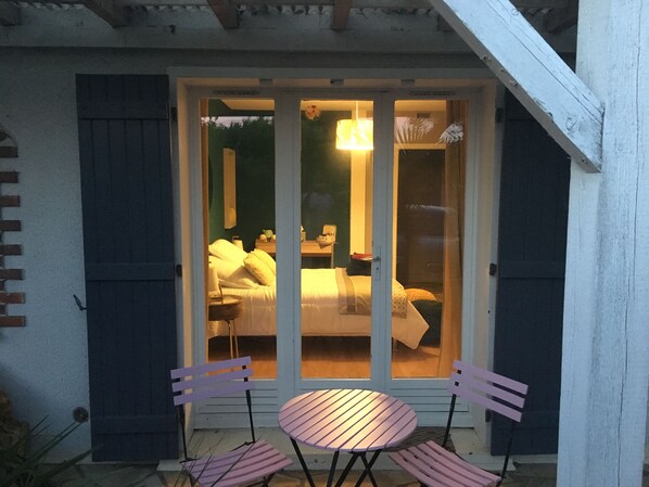 1 bedroom, iron/ironing board, WiFi, bed sheets - Bed and breakfast near Amboise (Mosnes)