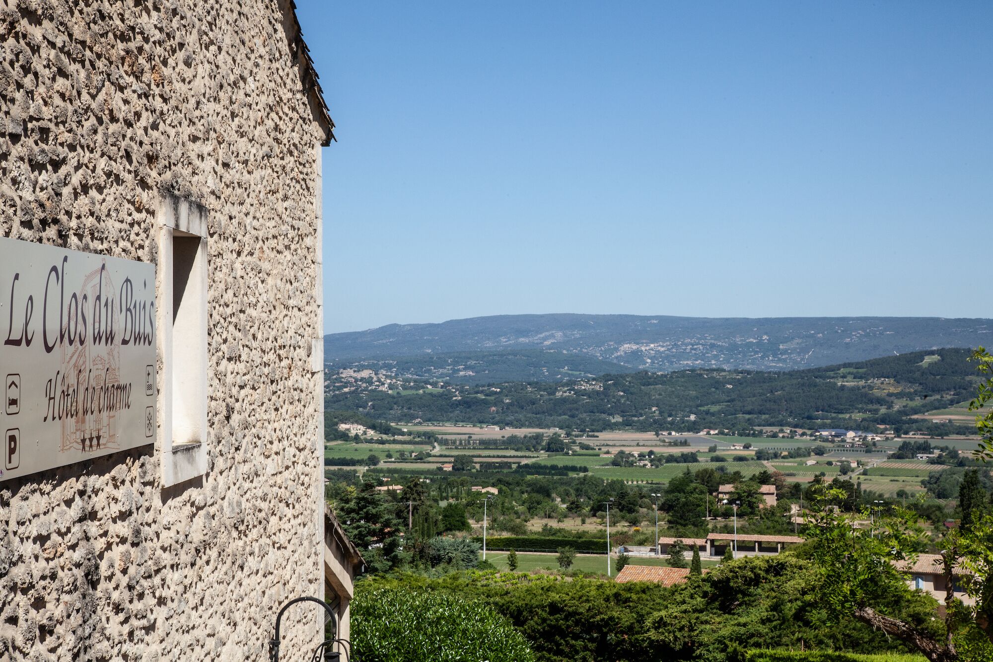 studio (léoncie) | exterior