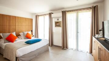 1 chambre, rideaux occultants, lits bébé (gratuits), Wi-Fi gratuit