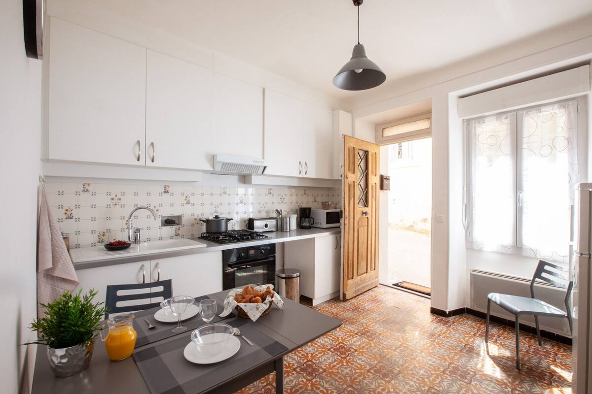 1 bedroom, blackout curtains, free cots/infant beds, free wifi