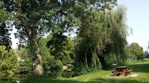 BBQ/picnic Area - A La Vieille Halle (Souppes-sur-Loing)