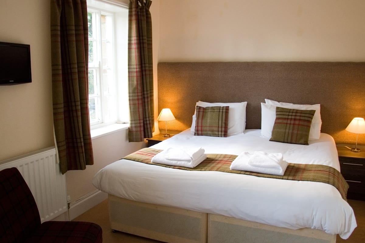 superior double room, ensuite (room 3)