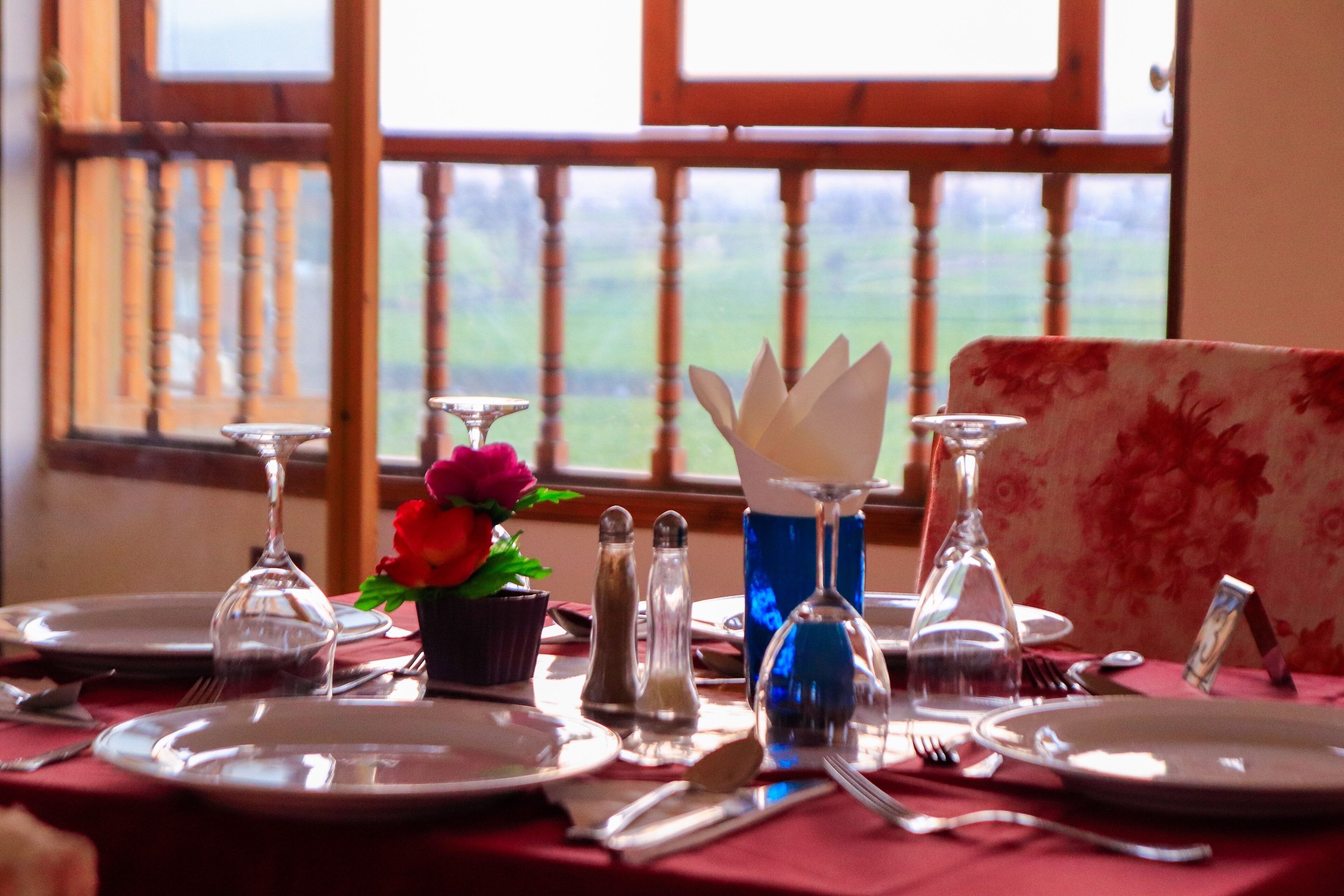 breakfast, lunch, dinner served; local cuisine