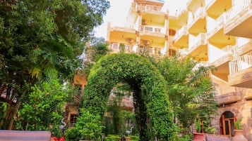 Fachada de la propiedad