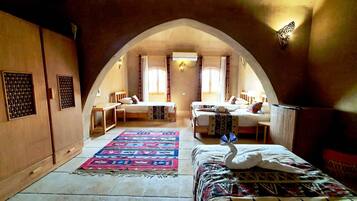 Free WiFi, wheelchair access