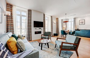 Apartment 6 people - 2 bedrooms - Customs building | Living area - Premium Residence Presqu'Ile de la Touques - Pierre & Vacances (Deauville)