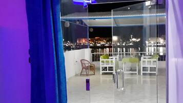 1 habitación, escritorio y wifi gratis