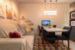 Comfort Apartment, 1 Double Bed, Ensuite, Ground Floor | Interior - Flores de Bombinhas (Bombinhas)