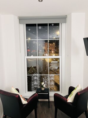 Studio, Ensuite (Double) | View from property