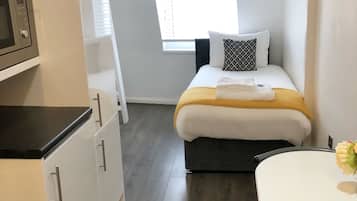 Estudio, baño en la habitación (Twin ) | Interior