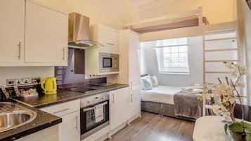 Studio, Ensuite (Family)