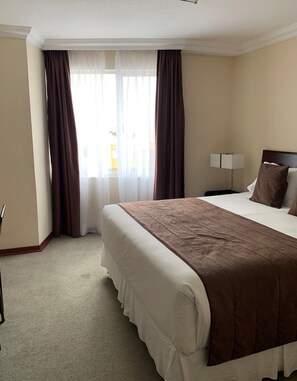 In-room safe, desk, soundproofing, free WiFi