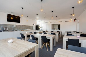 Free daily buffet breakfast - Almnäs Park Hotel (Sodertalje)