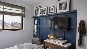 Desk, iron/ironing board, free WiFi, bed sheets