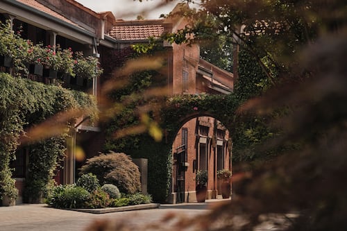 Mini-bar avec articles gratuits, coffres-forts dans les chambres