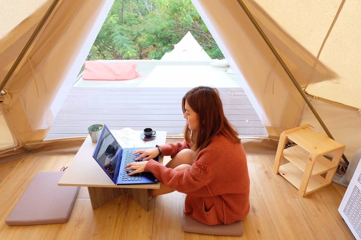 ESCAPE (air,private bathroom) | 1 quarto, Wi-Fi de cortesia