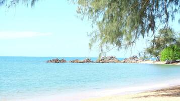 Di pantai
