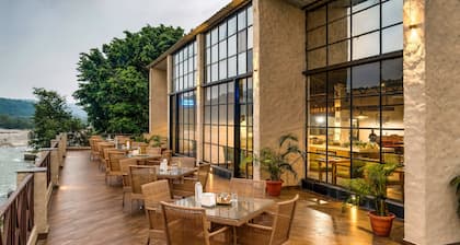 Manu Maharani Resorts