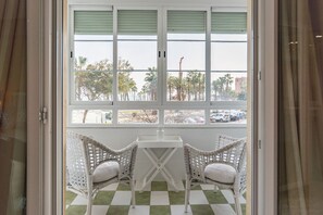 Interior - Beachfront 4bedrooms apartment free parking (Málaga)