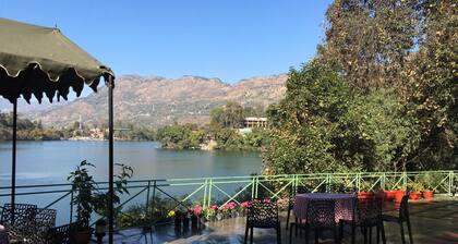 Latitude 29 by The Lake Resort