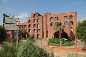 Ngoại thất